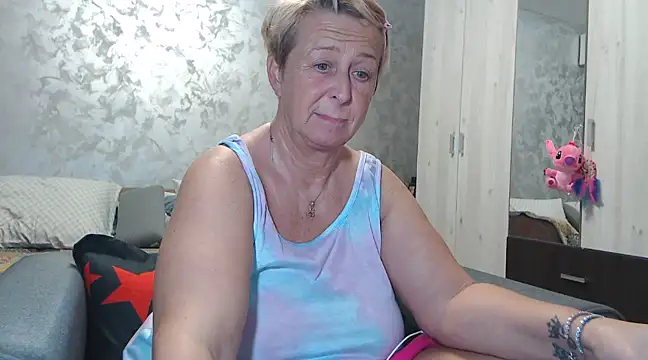 RosesandLillies online show from 02-09-25, 04:40