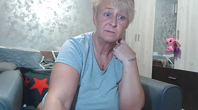 RosesandLillies online show from 02-10-25, 08:31