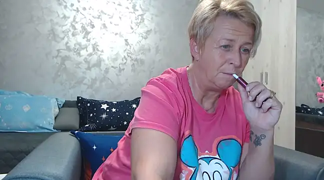 RosesandLillies online show from 02-25-25, 06:09