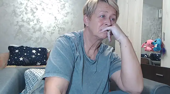 RosesandLillies online show from 03-19-25, 05:39