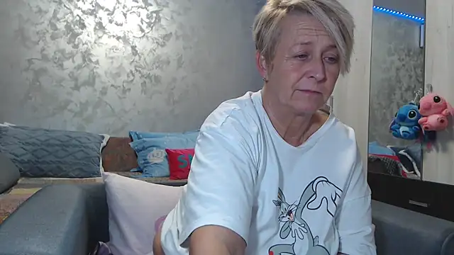 RosesandLillies online show from 02-28-26, 07:48