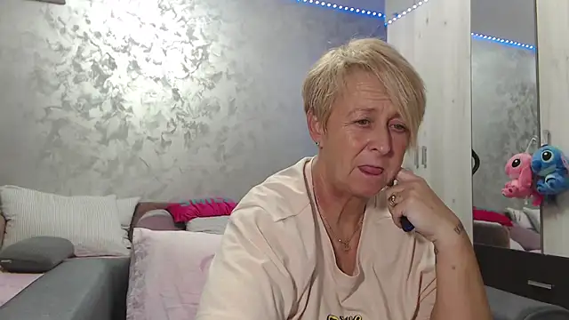 RosesandLillies online show from 04-22-26, 05:58