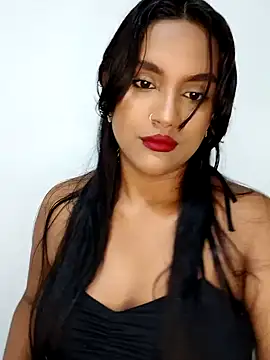 Snapshot of victoria_roussee chatting on 03-21-25, 05:54 victoria roussee online show from 03-21-25, 05:54