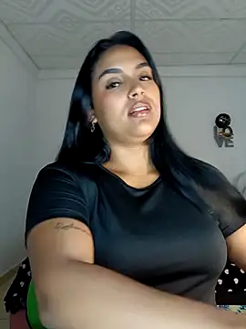 Snapshot of victoria_roussee chatting on 09-25-25, 03:21 victoria roussee online show from 09-25-25, 03:21