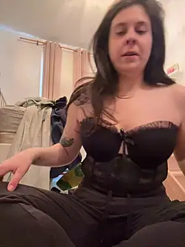 Rosiee69  online show from 02-25-25, 04:53