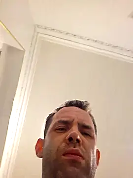 Snapshot of Nidge251 chatting on 04-16-26, 11:07 Nidge251 online show from 04-16-26, 11:07