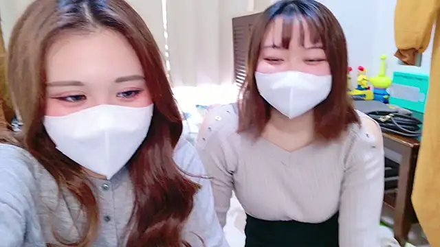 noa chi online show from 09-22-25, 04:47