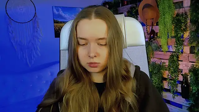 Snapshot of JenniferGraces chatting on 01-12-26, 08:19 JenniferGraces online show from 01-12-26, 08:19