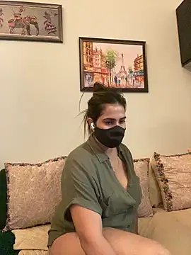 Sexy Madhuri Bhabhi online show from 03-04-25, 10:57