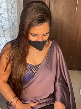 Sexy Madhuri Bhabhi online show from 03-09-26, 06:17