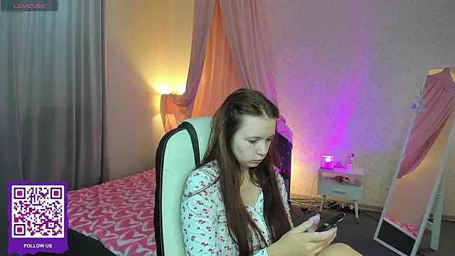 Snapshot of boozekirs_ chatting on 09-15-25, 02:33 boozekirs online show from 09-15-25, 02:33