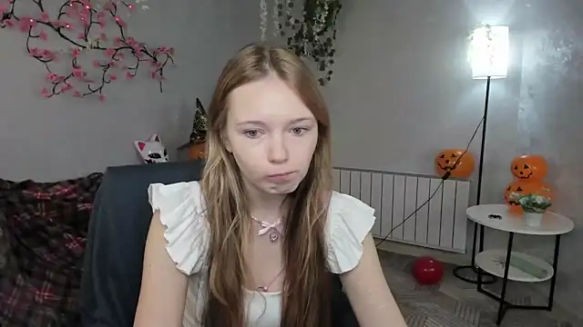 boozekirs  online show from 10-30-25, 03:41