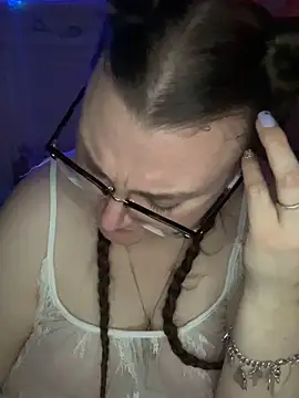Snapshot of HTXBELLE chatting on 03-05-25, 03:29 HTXBELLE online show from 03-05-25, 03:29