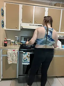 Snapshot of HTXBELLE chatting on 03-17-25, 02:08 HTXBELLE online show from 03-17-25, 02:08