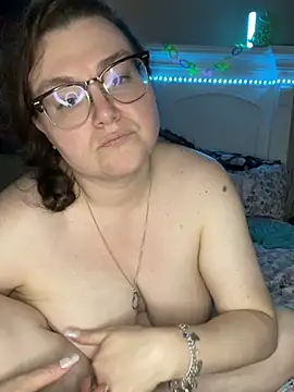 Snapshot of HTXBELLE chatting on 03-19-25, 10:33 HTXBELLE online show from 03-19-25, 10:33