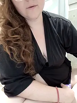 Snapshot of HTXBELLE chatting on 10-19-25, 05:19 HTXBELLE online show from 10-19-25, 05:19