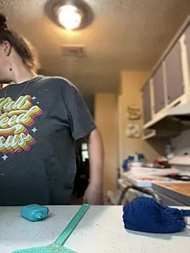 HTXBELLE online show from 04-29-26, 12:16