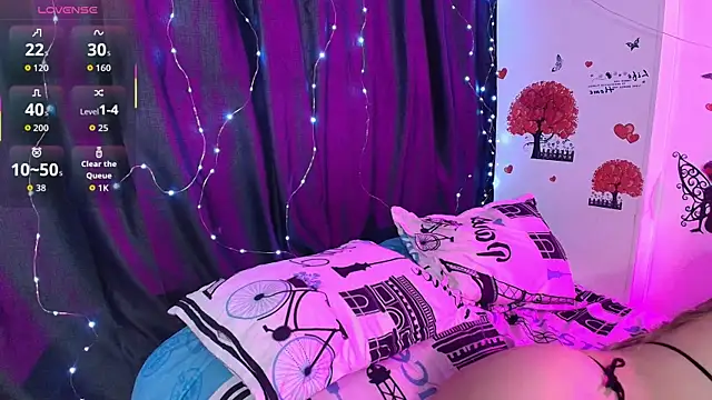 Snapshot of electra_queen1 chatting on 09-20-25, 02:23 electra queen1 online show from 09-20-25, 02:23