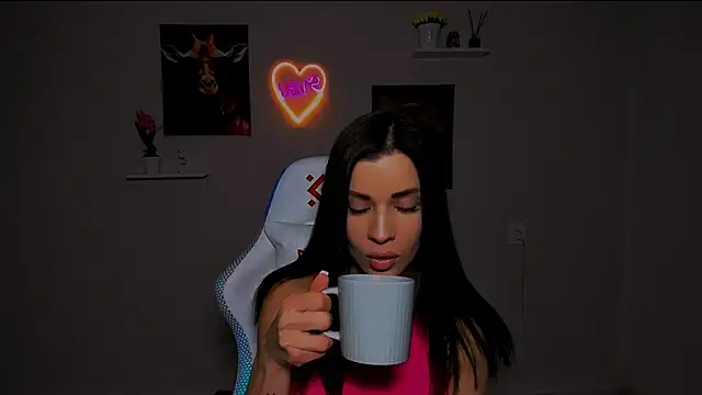 Snapshot of KetiWils chatting on 03-01-25, 10:02 KetiWils online show from 03-01-25, 10:02