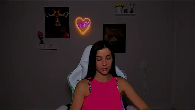 Snapshot of KetiWils chatting on 03-01-25, 01:07 KetiWils online show from 03-01-25, 01:07