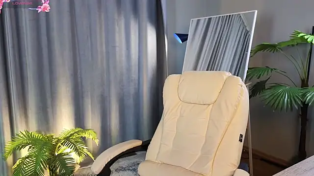 Anna Carters online show from 03-10-26, 04:28