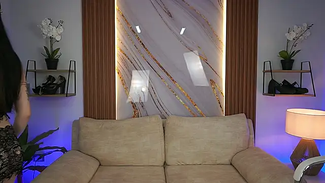 Snapshot of SaharaKramer chatting on 09-11-25, 05:57 SaharaKramer online show from 09-11-25, 05:57