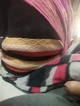 indian couple4 online show from 12-17-25, 10:32