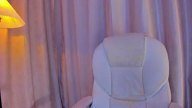 iiangel  online show from 11-28-25, 03:31