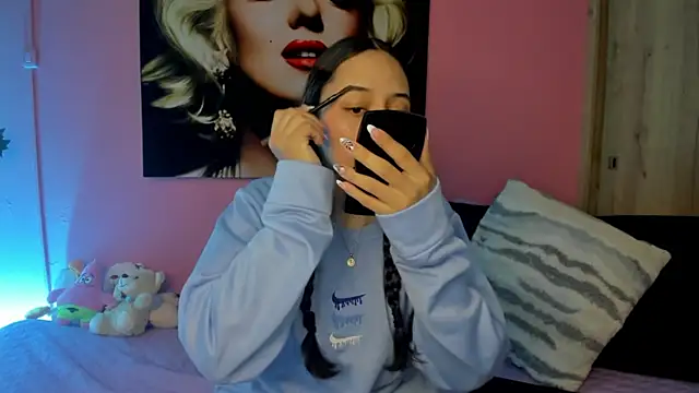 Snapshot of TANIA_06 chatting on 07-22-26, 01:14 TANIA 06 online show from 07-22-26, 01:14
