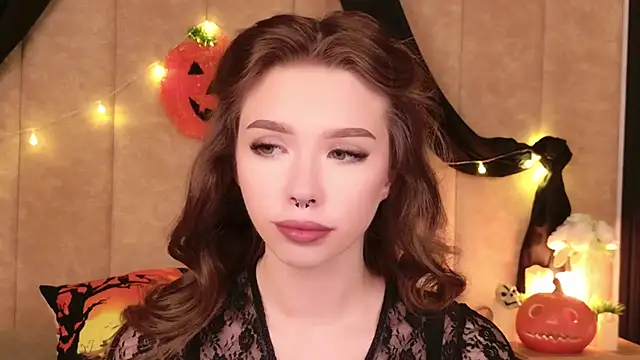 Snapshot of Sierra_Fane chatting on 10-25-25, 05:59 Sierra Fane online show from 10-25-25, 05:59