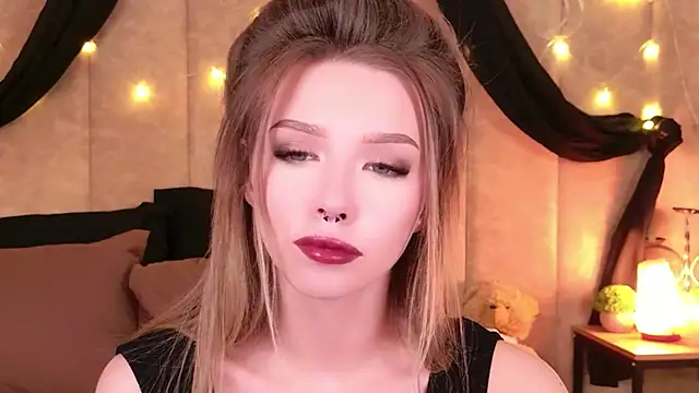 Snapshot of Sierra_Fane chatting on 01-11-26, 11:04 Sierra Fane online show from 01-11-26, 11:04