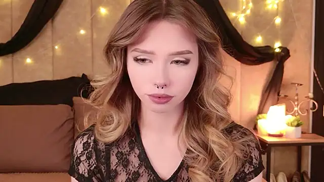 Snapshot of Sierra_Fane chatting on 01-19-26, 10:52 Sierra Fane online show from 01-19-26, 10:52