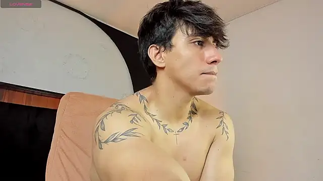 Allex Cano online show from 02-03-26, 06:40