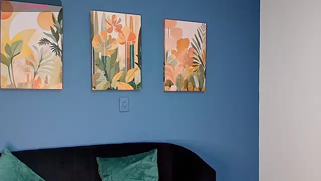 Zamira Taylor online show from 10-15-25, 11:27