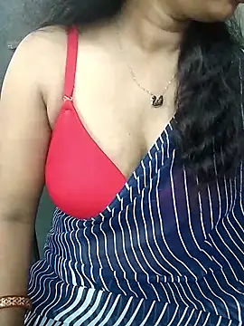 Snapshot of suthas99 chatting on 10-19-25, 04:46 suthas99 online show from 10-19-25, 04:46