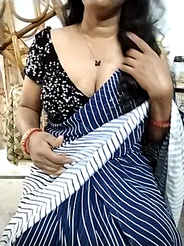 Snapshot of suthas99 chatting on 11-21-25, 05:50 suthas99 online show from 11-21-25, 05:50