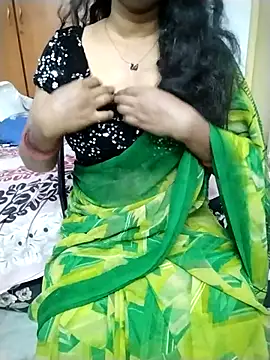 Snapshot of suthas99 chatting on 11-25-25, 06:13 suthas99 online show from 11-25-25, 06:13