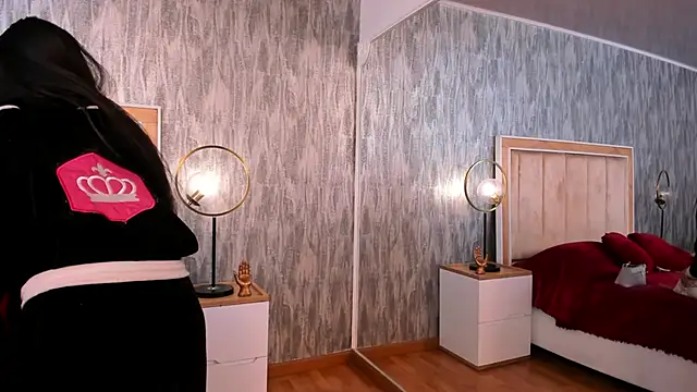 NahomyCarther online show from 11-29-25, 03:42