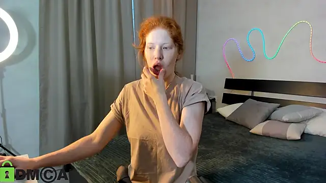 Sandra Wi1son online show from 10-16-25, 01:28