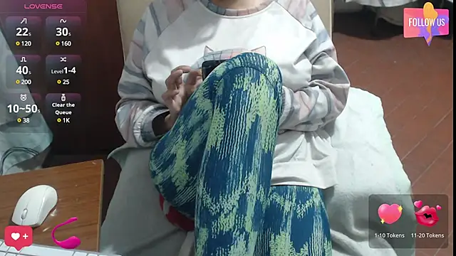 Sexyqueen mature  online show from 03-17-25, 11:00