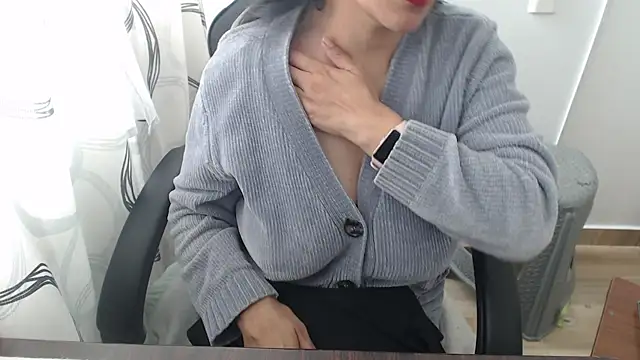 Sexyqueen mature  online show from 11-05-25, 05:35