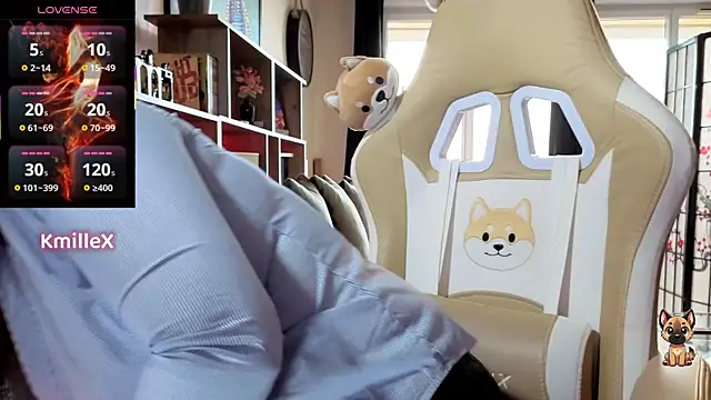 Snapshot of KmilleX chatting on 01-08-26, 09:33 KmilleX online show from 01-08-26, 09:33