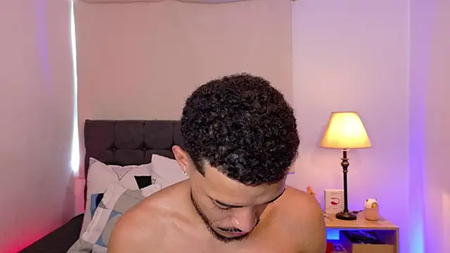 eross chipre  online show from 03-12-26, 05:08