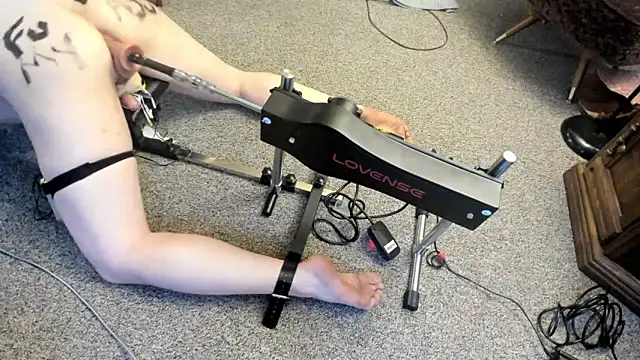 Snapshot of YourToy199 chatting on 10-18-25, 10:10 YourToy199 online show from 10-18-25, 10:10