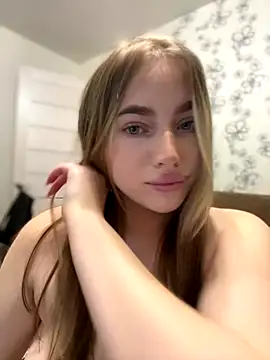 Snapshot of Milana_mil chatting on 10-17-25, 11:57 Milana mil online show from 10-17-25, 11:57