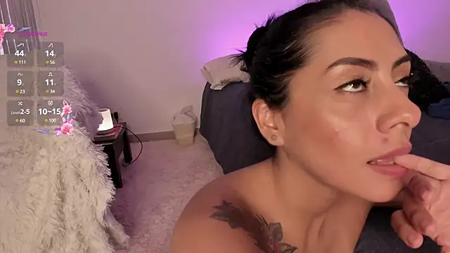  lucianapalmer online show from 03-04-25, 06:50