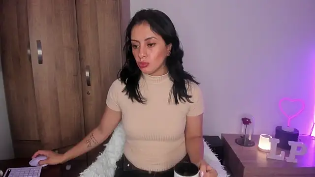  lucianapalmer online show from 10-08-25, 12:14