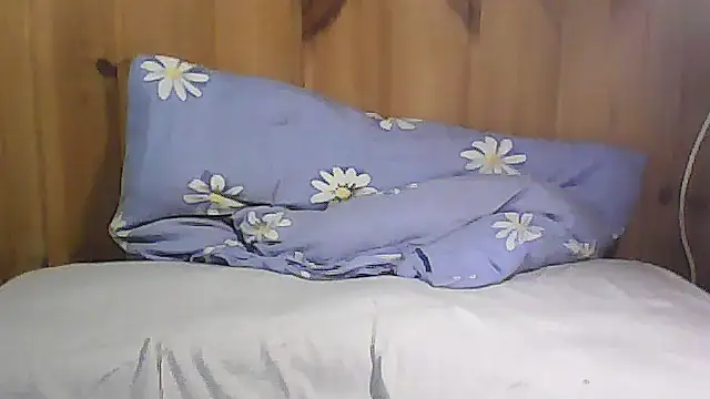 Snapshot of thewanker23 chatting on 12-14-25, 08:41 thewanker23 online show from 12-14-25, 08:41