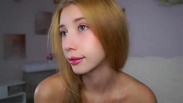 SunnivaCovil online show from 11-18-25, 02:54