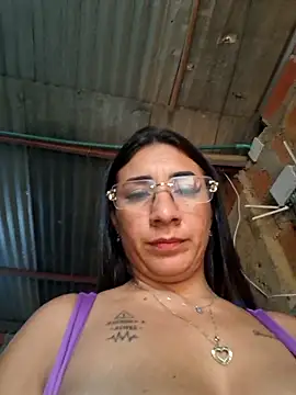 Snapshot of hot_veteran01 chatting on 02-28-26, 12:39 hot veteran01 online show from 02-28-26, 12:39